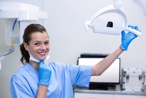 dental hygienist